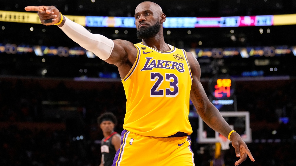 ΛεΜπρόν-Μπρόνι, πατέρας και γιος για πρώτη φορά μαζί σε αγώνα playoffs του ΝΒΑ (video)